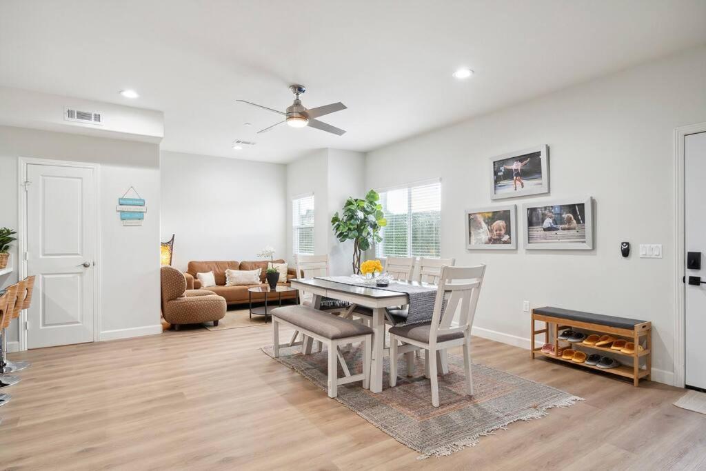 Incredible Value For 12 Guests, New 3br By Disneyland, Knott's, Hébergement de vacances *
